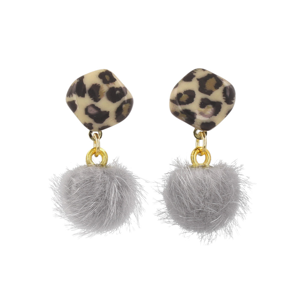 ピアス レオパード フェイクファー ボール ステンレスポスト スタッドピアス