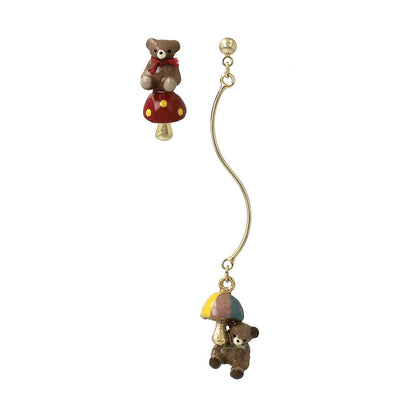 【Ayatorie】小さなくまのキノコ採りピアス