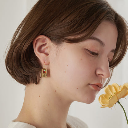 【Ayatorie/アヤトリエ】小さなくまとカプセルピアス