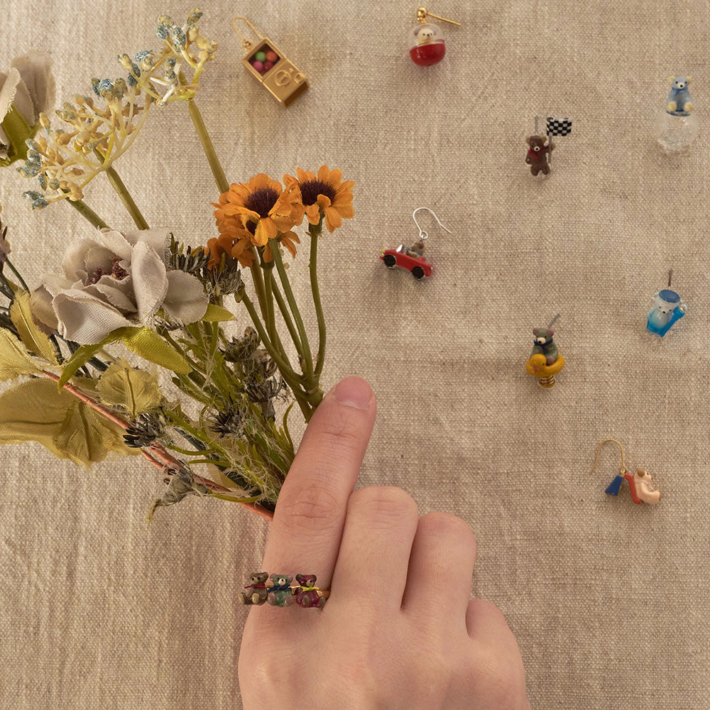 【Ayatorie/アヤトリエ】小さなくまのお座りリング