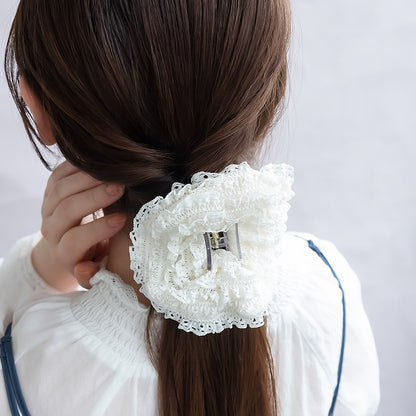 ヘアクリップ フリル レース シュシュ風 バンスクリップ