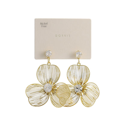 ピアス ニッケルフリー 透かし メタル フラワー キュービックジルコニア スタッドピアス