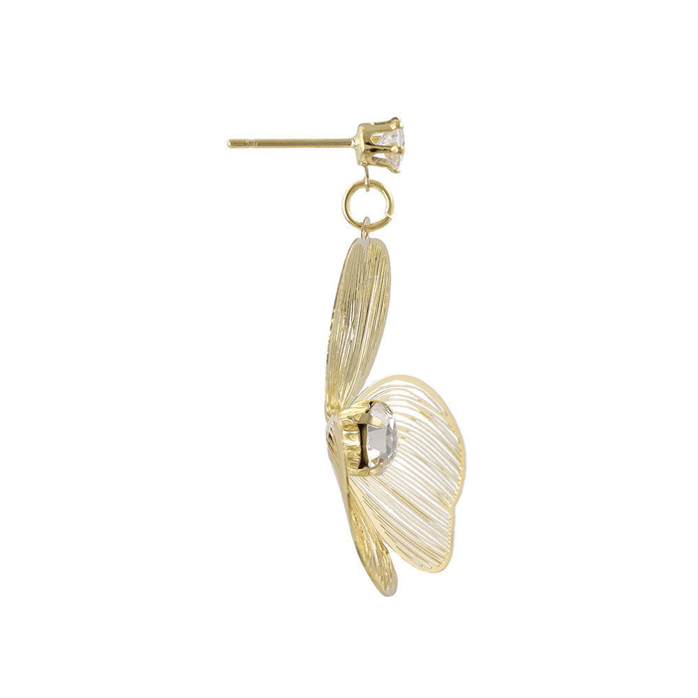 ピアス ニッケルフリー 透かし メタル フラワー キュービックジルコニア スタッドピアス