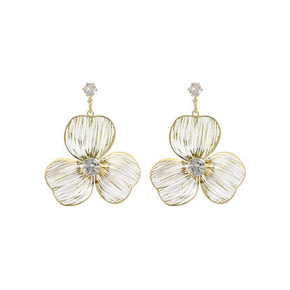 ピアス ニッケルフリー 透かし メタル フラワー キュービックジルコニア スタッドピアス