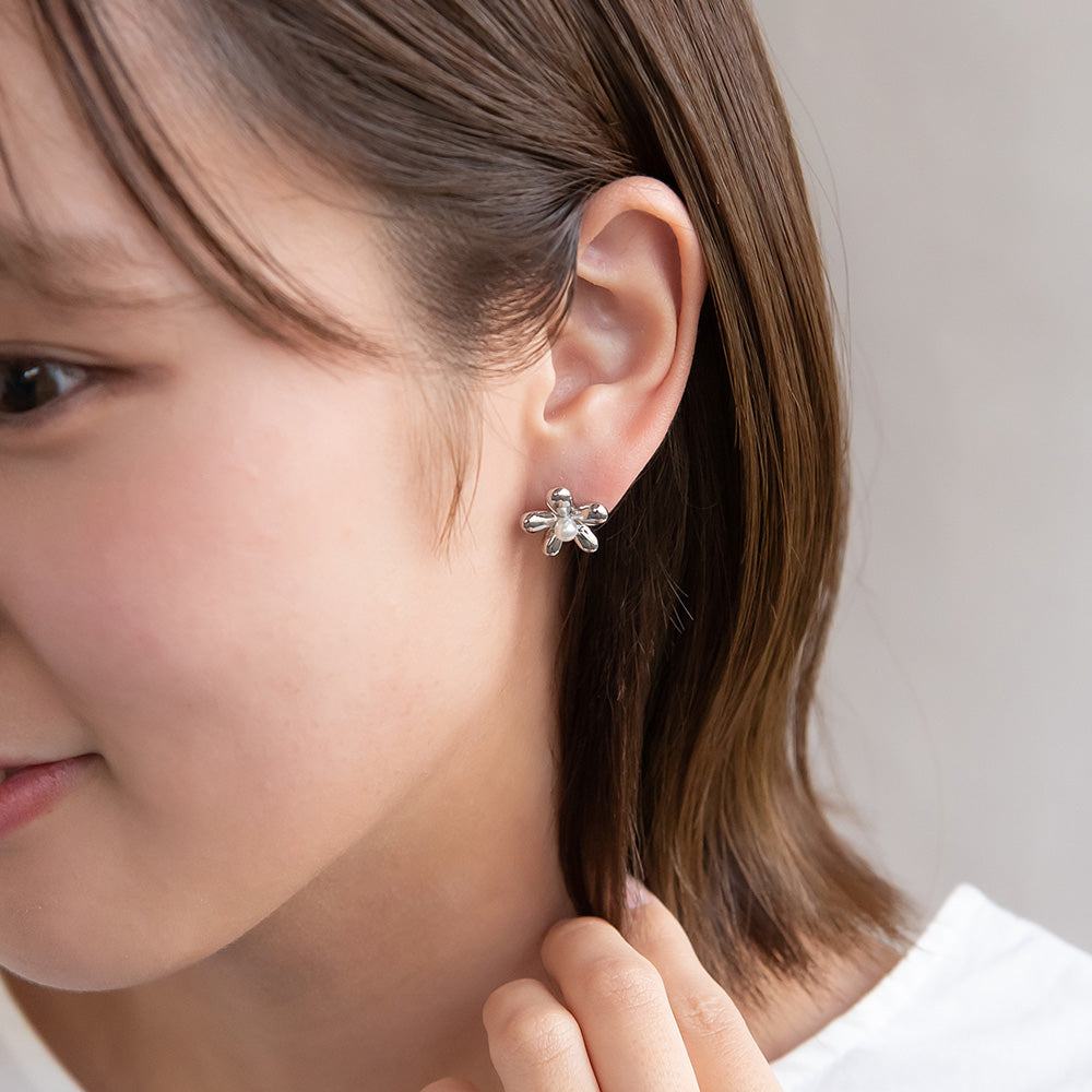 ピアス ニッケルフリー メタル フラワー パール ステンレスポスト スタッドピアス