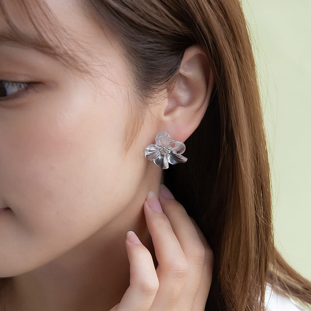 ピアス フラワー クリア カラー メタル チタンポスト スタッドピアス