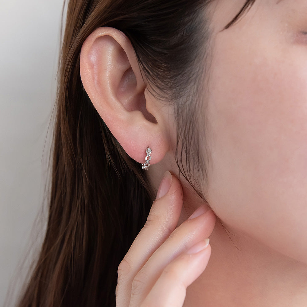 ピアス メタル クロス ツイスト ワンタッチ キャッチレス サージカルステンレスポスト フープピアス