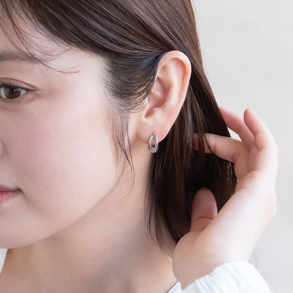 ピアス メタル ダブル ライン ワンタッチ キャッチレス サージカルステンレスポスト フープピアス