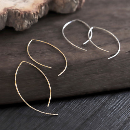 【elaia】ピアス リーフライン フックピアス オリジナルボックス/巾着付き