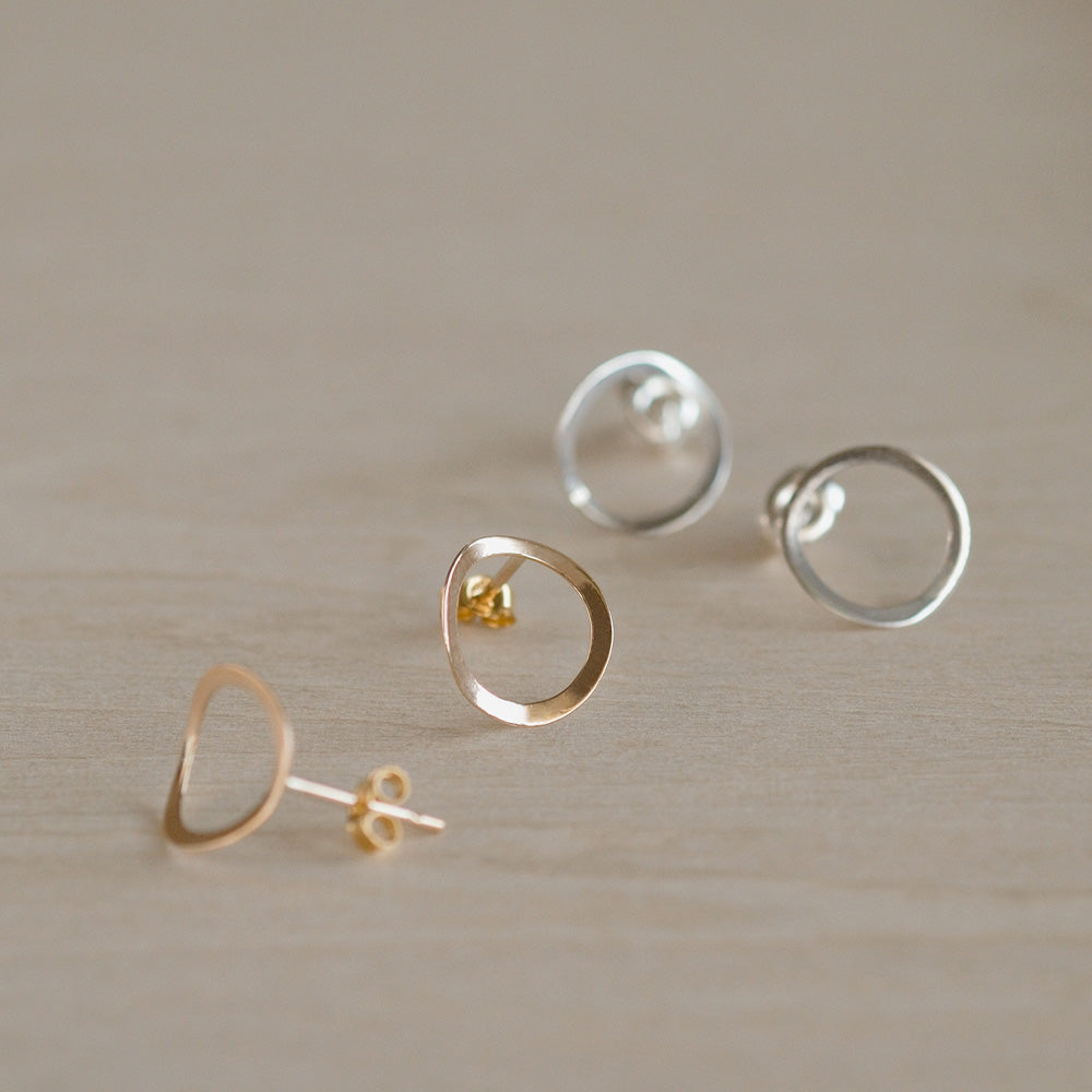 【elaia】ピアス メタル サークル スタッドピアス オリジナルボックス/巾着付き