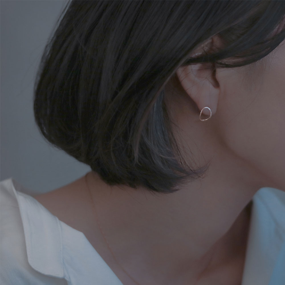 【elaia】ピアス メタル サークル Silver925 スタッドピアス オリジナルボックス/巾着付き