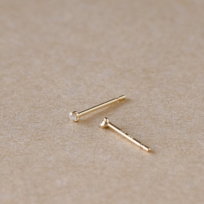 【elaia】ピアス K10 ダイヤモンド スタッドピアス オリジナルボックス/巾着付き