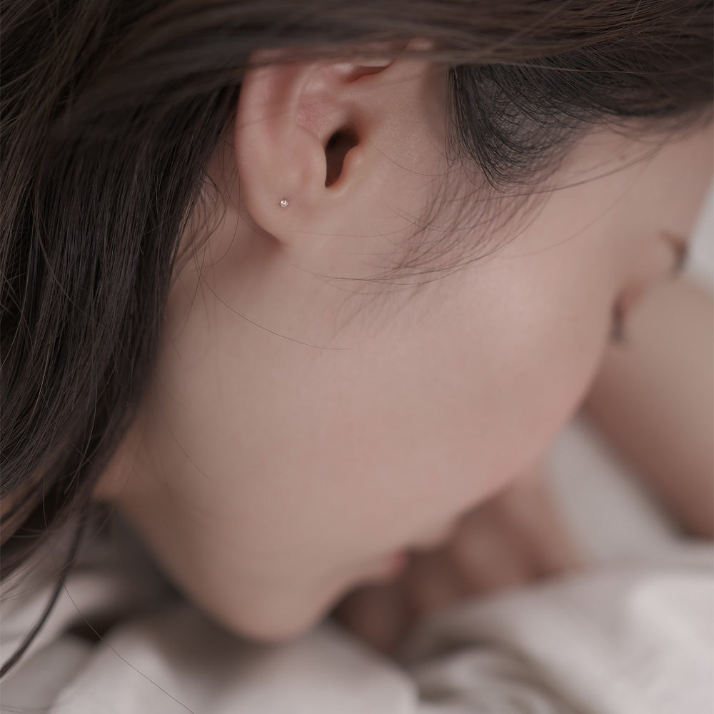 【elaia】ピアス K10 ダイヤモンド スタッドピアス オリジナルボックス/巾着付き