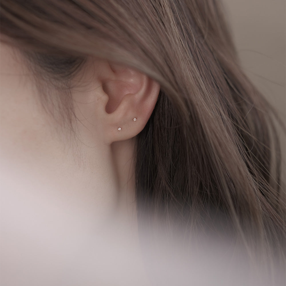 【elaia】ピアス K10 ダイヤモンド スタッドピアス オリジナルボックス/巾着付き