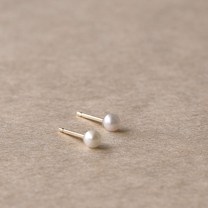 【elaia】ピアス K10 淡水パール スタッドピアス オリジナルボックス/巾着付き