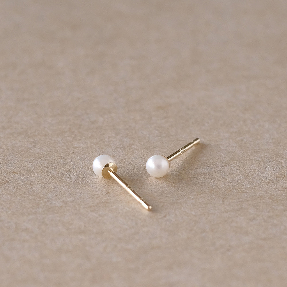 【elaia】ピアス K10 淡水パール スタッドピアス オリジナルボックス/巾着付き