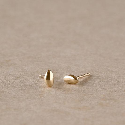 【elaia】ピアス K10 シード スタッドピアス オリジナルボックス/巾着付き