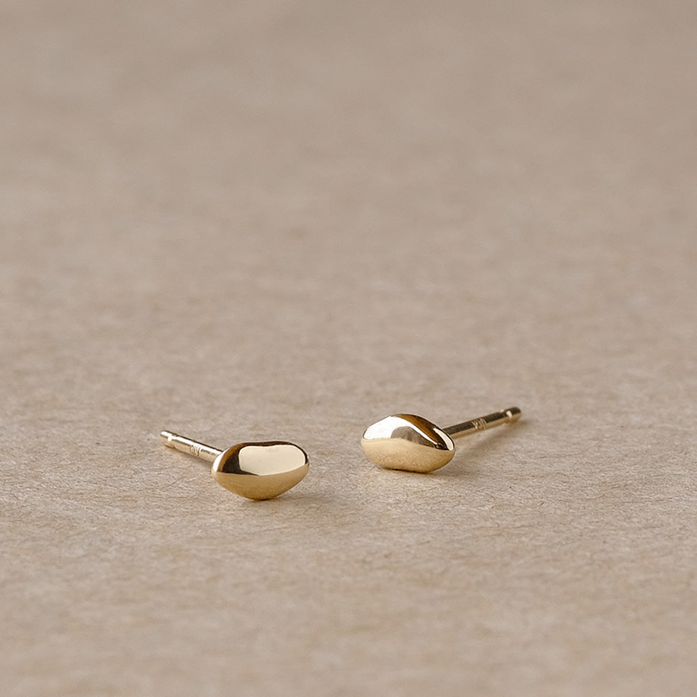 【elaia】ピアス K10 シード スタッドピアス オリジナルボックス/巾着付き