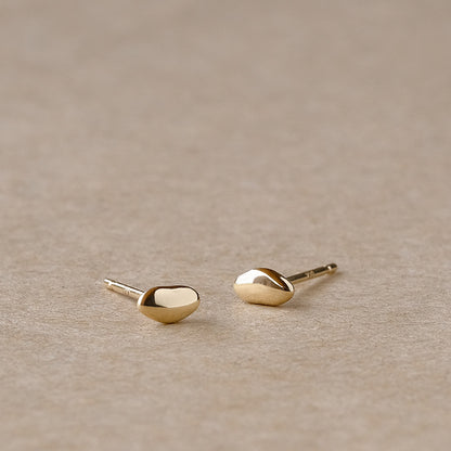 【elaia】ピアス K10 シード スタッドピアス オリジナルボックス/巾着付き