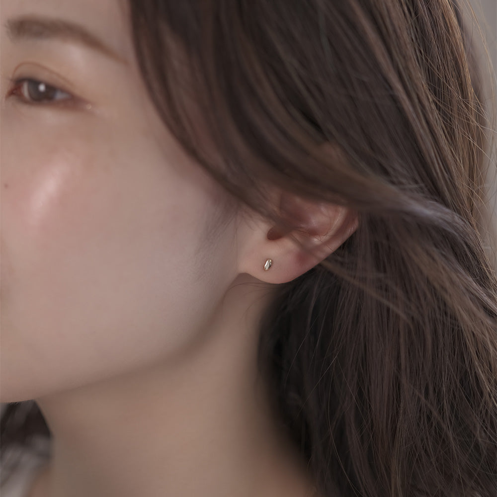 【elaia】ピアス K10 シード スタッドピアス オリジナルボックス/巾着付き