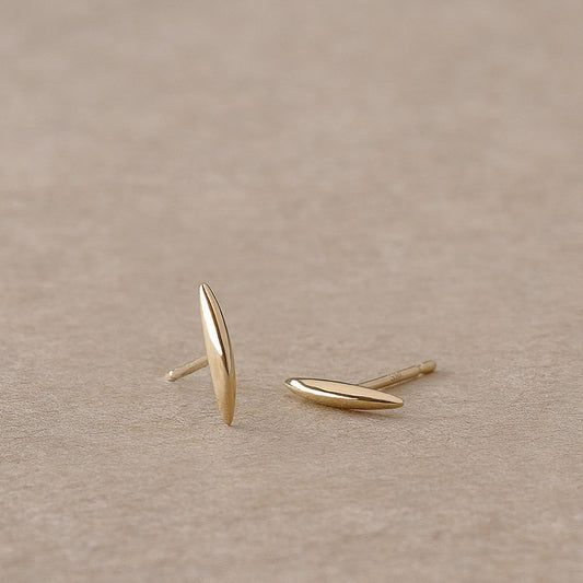 【elaia】ピアス K10 サイドアーチ スタッドピアス オリジナルボックス/巾着付き