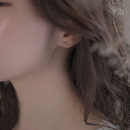 【elaia】ピアス K10 サイドアーチ スタッドピアス オリジナルボックス/巾着付き