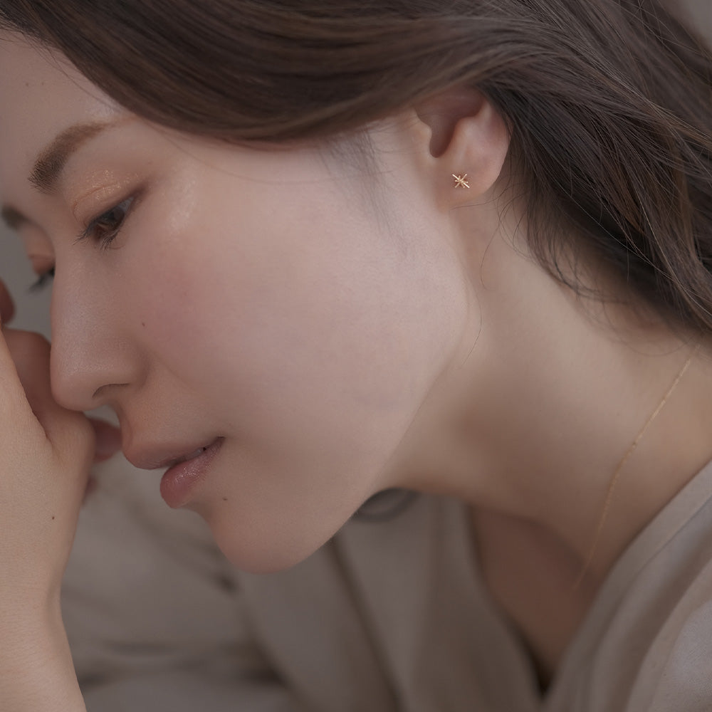 【elaia】ピアス K10 ブライトスター スタッドピアス オリジナルボックス/巾着付き