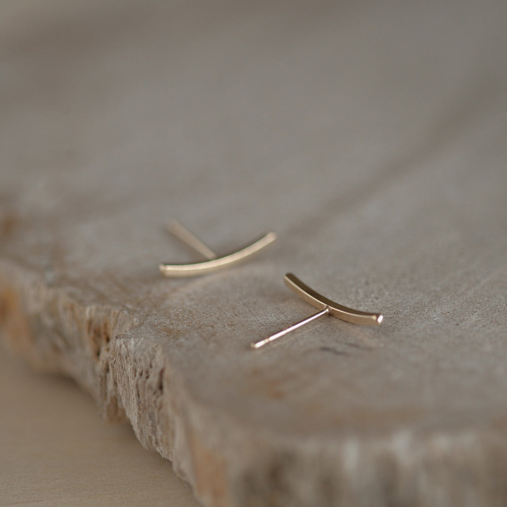 【elaia】ピアス K10 サイドライン スタッドピアス オリジナルボックス/巾着付き