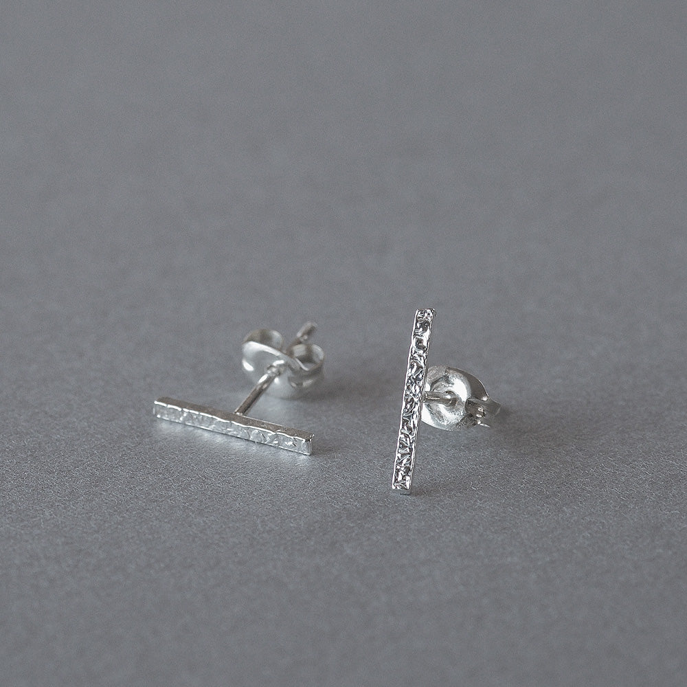 【elaia】ピアス ステック テクスチャー スタッドピアス オリジナルボックス/巾着付き