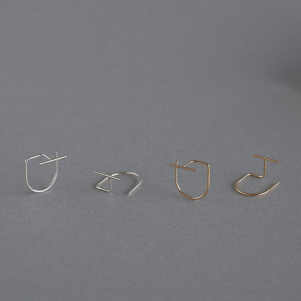 【elaia】ピアス ライン カーブ スタッドピアス オリジナルボックス/巾着付き