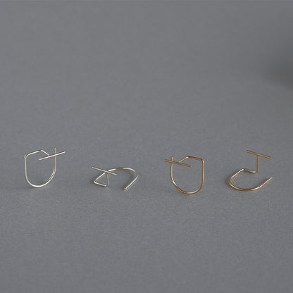 【elaia】ピアス ライン カーブ スタッドピアス オリジナルボックス/巾着付き