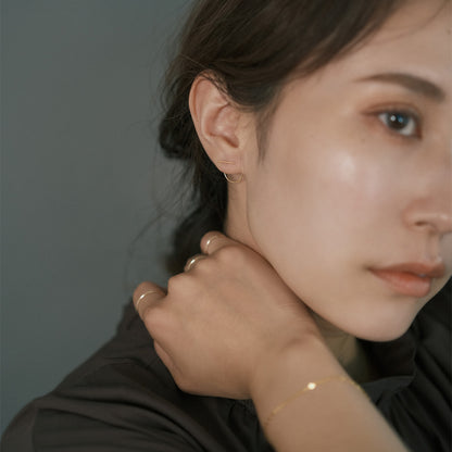 【elaia】ピアス ライン カーブ スタッドピアス オリジナルボックス/巾着付き