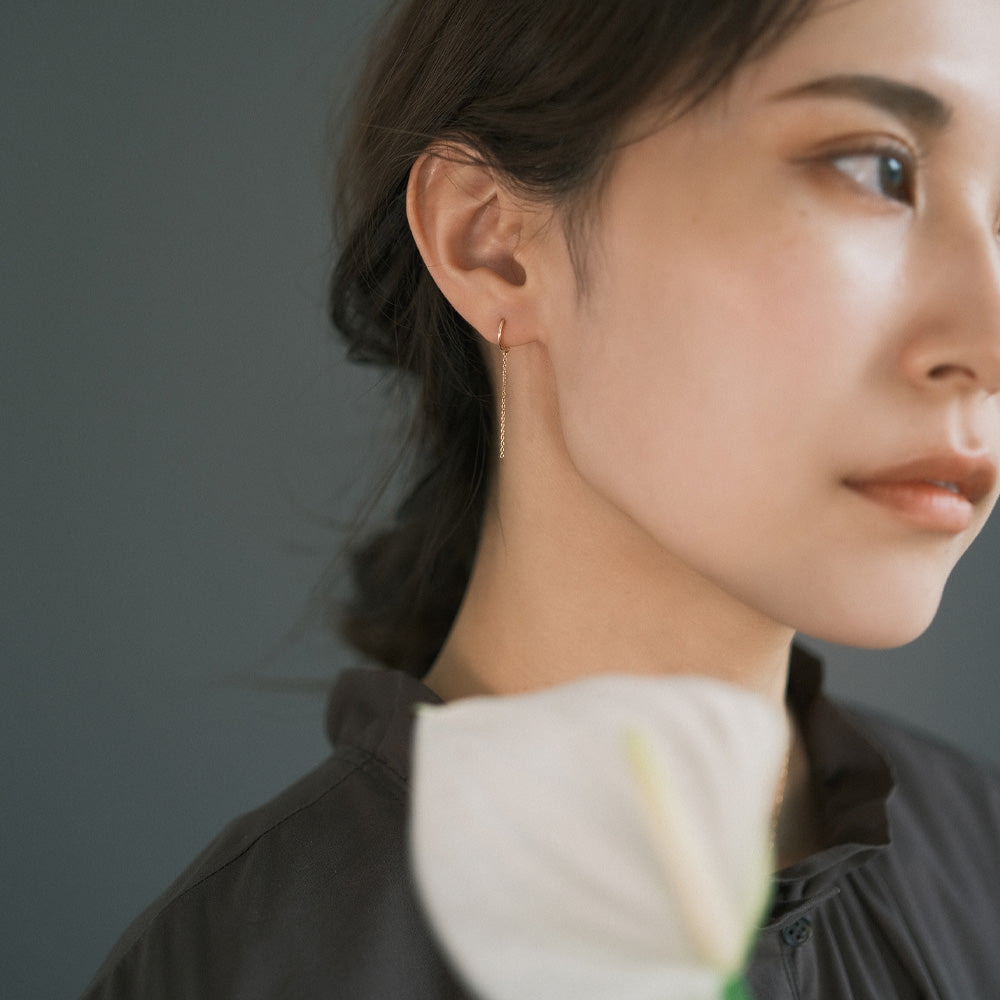 【elaia】ピアス カーブ チェーン スタッドピアス オリジナルボックス/巾着付き