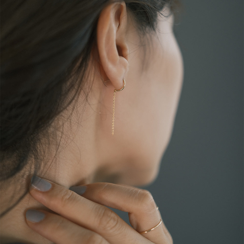 【elaia】ピアス カーブ チェーン スタッドピアス オリジナルボックス/巾着付き