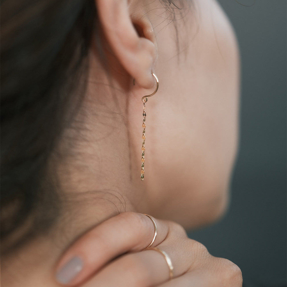 【elaia】ピアス ペタルチェーン フックピアス オリジナルボックス/巾着付き