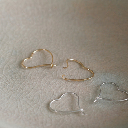 【elaia】ピアス ハート フープピアス オリジナルボックス/巾着付き