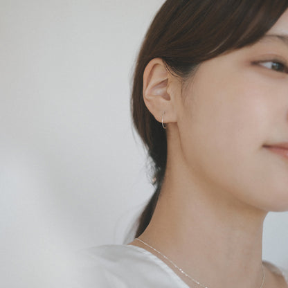 【elaia】ピアス カーブ フープピアス オリジナルボックス/巾着付き