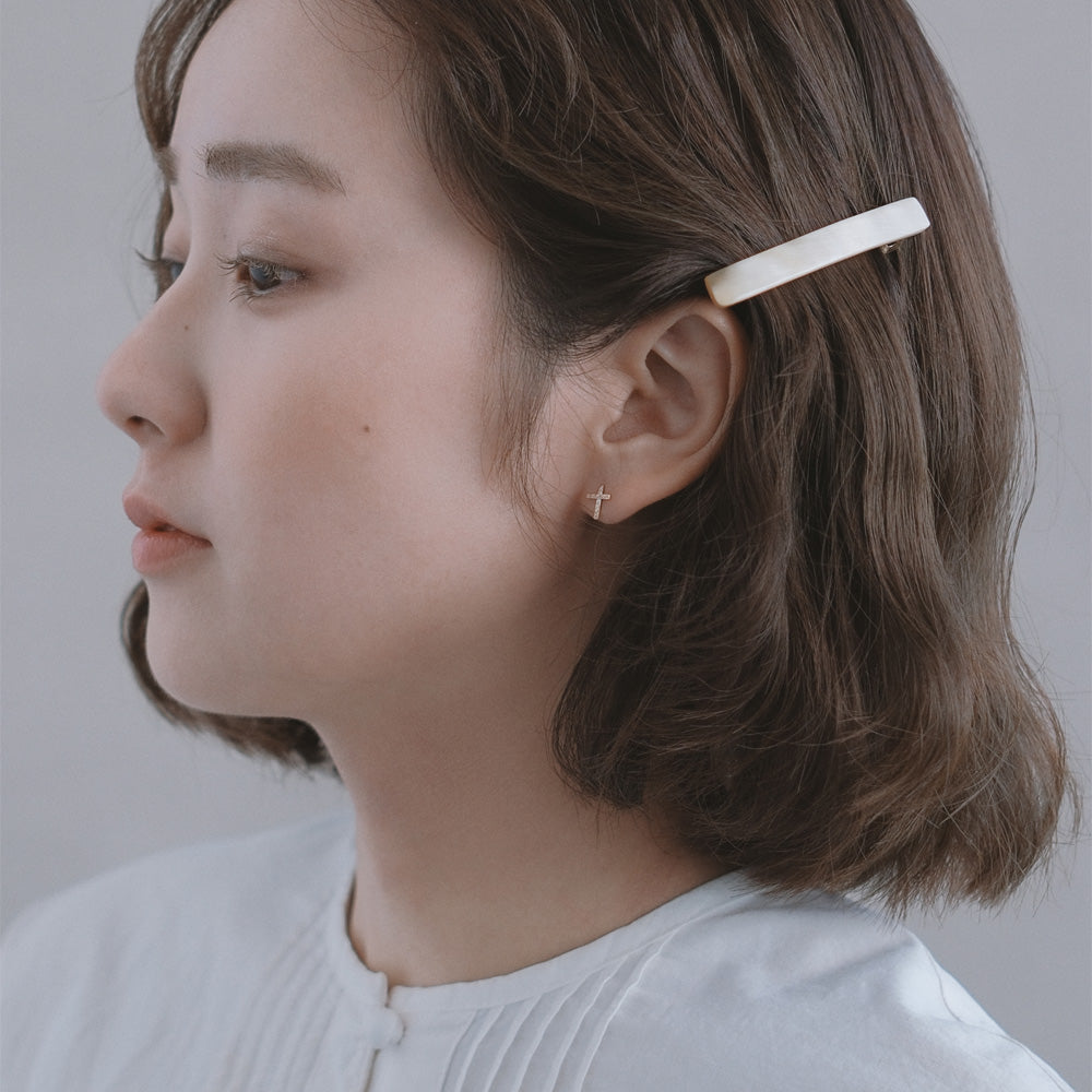 【elaia/エライア】ピアス Silver925/K14ゴールドフィルド クロス 貝パール バックキャッチピアス スタッドピアス オリジナルボックス/巾着付き