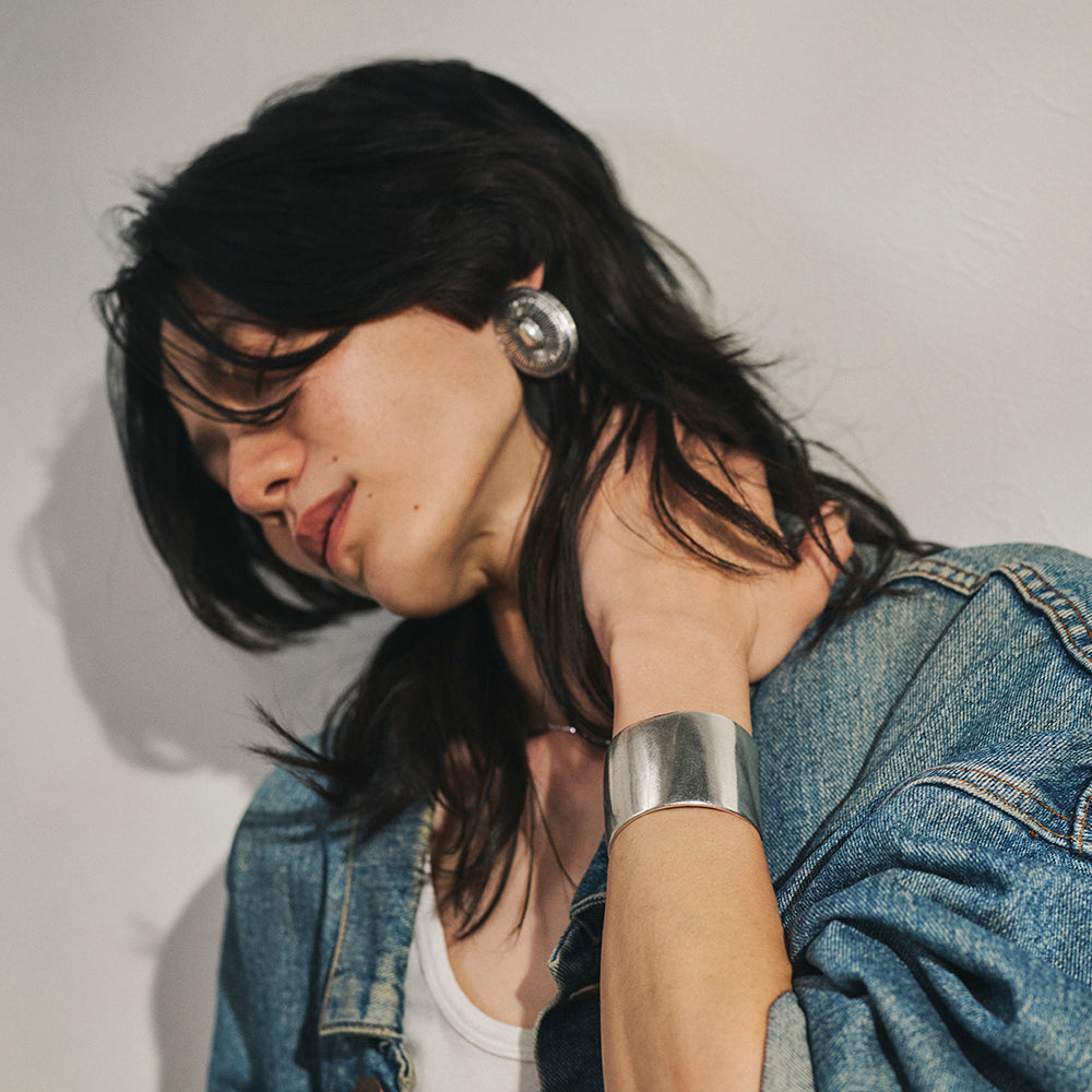 【LIMITED NUMBER】Vintage Like ブレスレット ニッケルフリー メタル フラット ワイド プレート インナー ドロー ハーフバングル