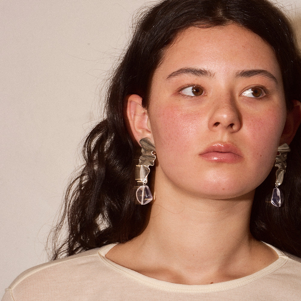 【LIMITED NUMBER/リミテッドナンバー】MELLOW クラッシュ プレート マーブル クリア ストーンビーズ クリップイヤリング シリコンカバー付き