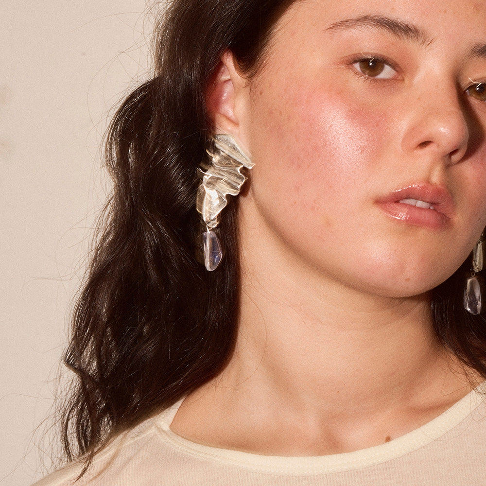 【LIMITED NUMBER/リミテッドナンバー】MELLOW クラッシュ プレート マーブル クリア ストーンビーズ クリップイヤリング シリコンカバー付き