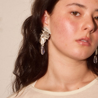 【LIMITED NUMBER/リミテッドナンバー】MELLOW クラッシュ プレート マーブル クリア ストーンビーズ クリップイヤリング シリコンカバー付き