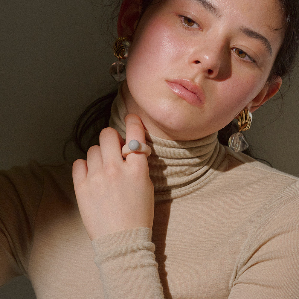 【LIMITED NUMBER/リミテッドナンバー】MELLOW アンティーク調 ボタン コンビカラー クリア カラー ストーンビーズ クリップイヤリング シリコンカバー付き