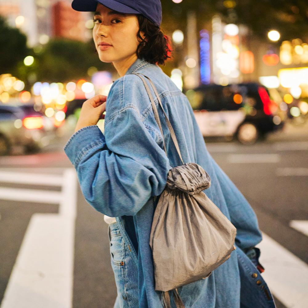 【LIMITED NUMBER】バッグ 巾着 ナイロン ロゴ ナップサック リュック