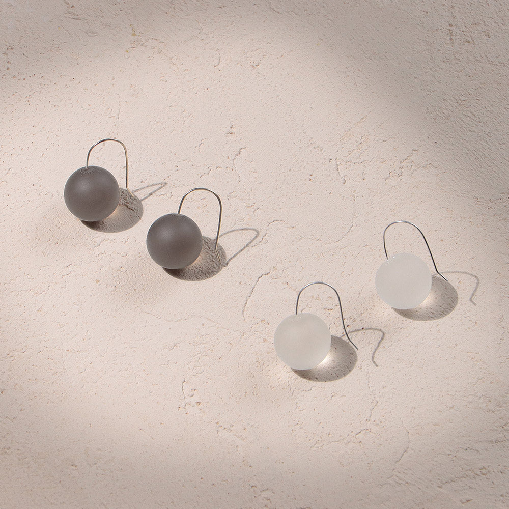 【LIMITED NUMBER】MELLOW ピアス ニッケルフリー メタル マット クリア カラー ホマイカ ボール フックピアス