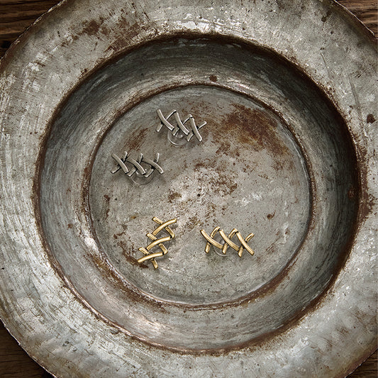 【LIMITED NUMBER】Vintage Like ピアス ニッケルフリー メタル トリプル クロス ライン チタンポスト スタッドピアス