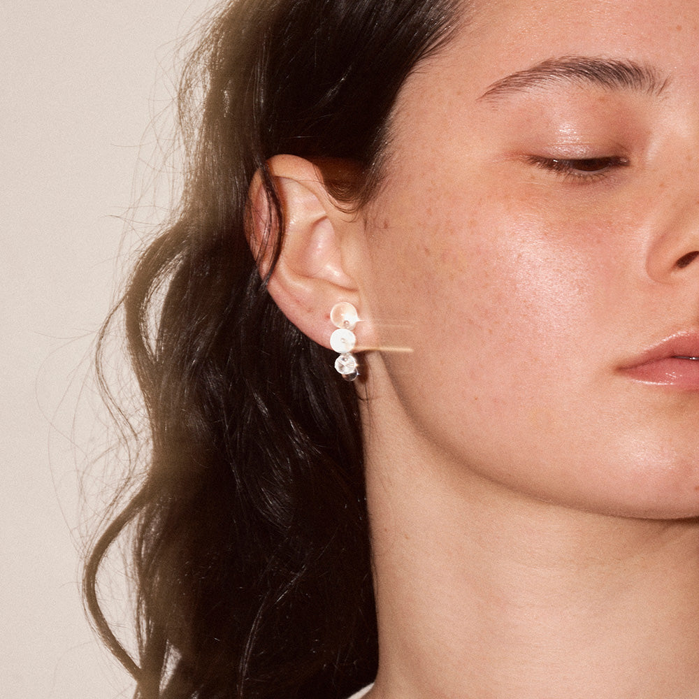 【LIMITED NUMBER/リミテッドナンバー】MELLOW クリア マーブル カラー ボール カーブライン チタンポスト スタッドピアス