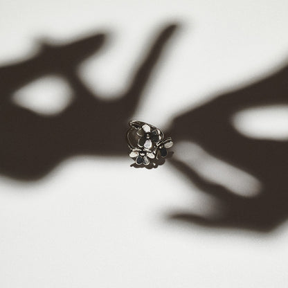 【LIMITED NUMBER】Vintage Like/volume ring リング ニッケルフリー メタル トリプル フラワー フリーサイズ 指輪